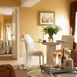 מלון Breaffy House And 4*