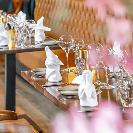 布拉菲酒店加spa 4*