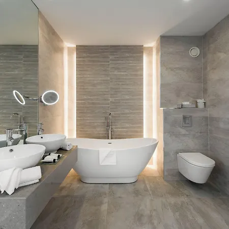 Отель Breaffy House And 4*