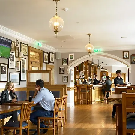 Hotel Breaffy House And