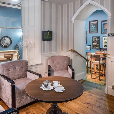 Hotel Breaffy House And