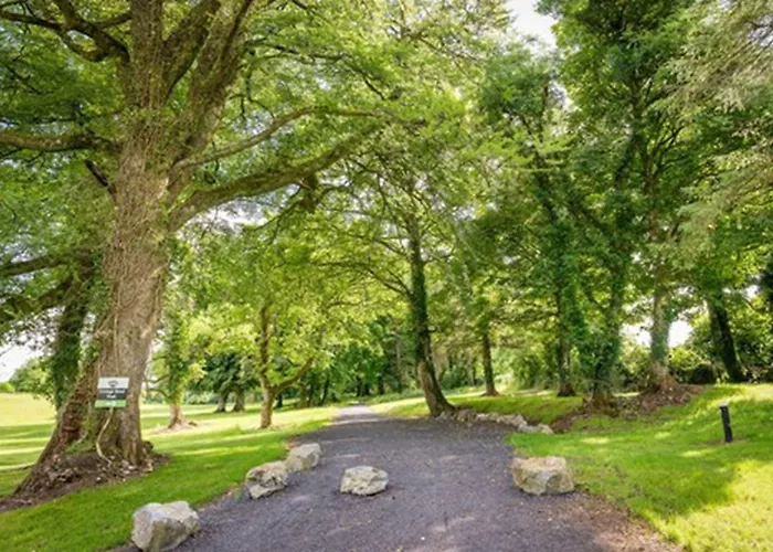 Breaffy House And Hotell 4*